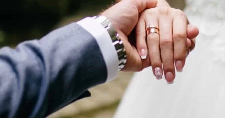 Ev işlerinden çocuk bakmaktan çok bunalmıştım