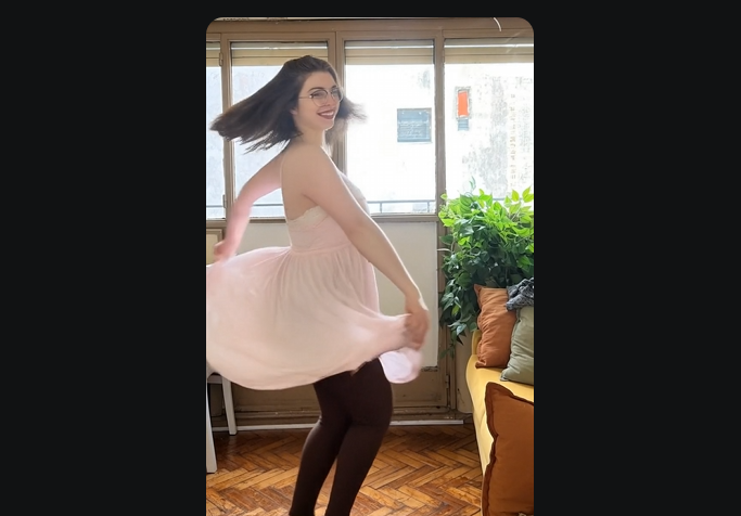 Yeni Evliydim, Evde kimse yokken banyo yapmak istedim