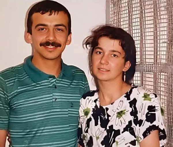 Fakir bir ailedezor yerlerde okudum