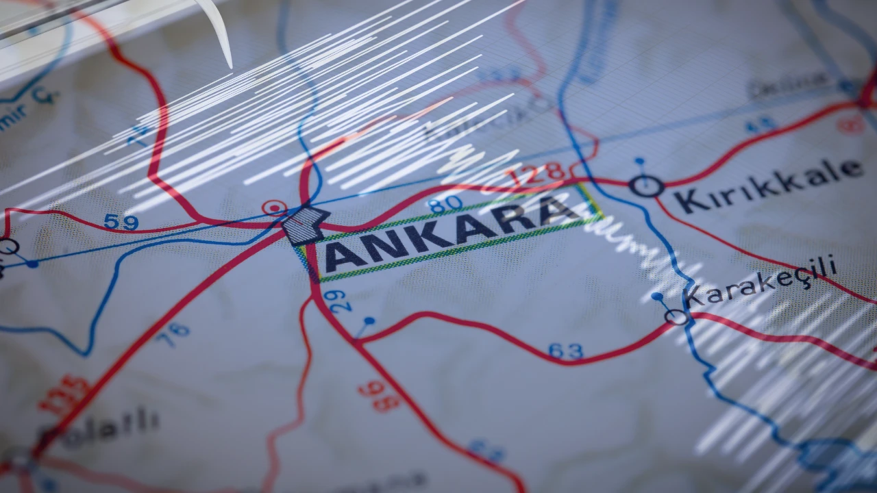 Ankara depremle uyandı