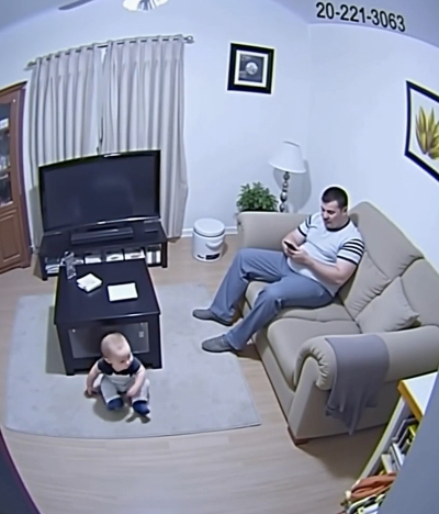 Kocam odada kamera olduğunu bilmiyordu