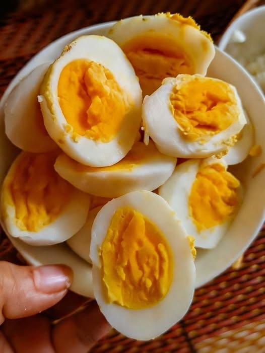 Doktorlar sabahları yumurta yemenin