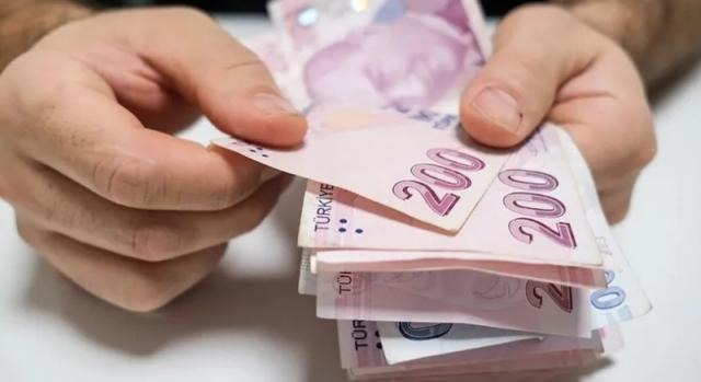 Emekliler İçin Beklenen Zam