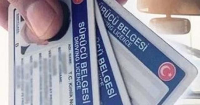 Ehliyet sahipleri dikkatt