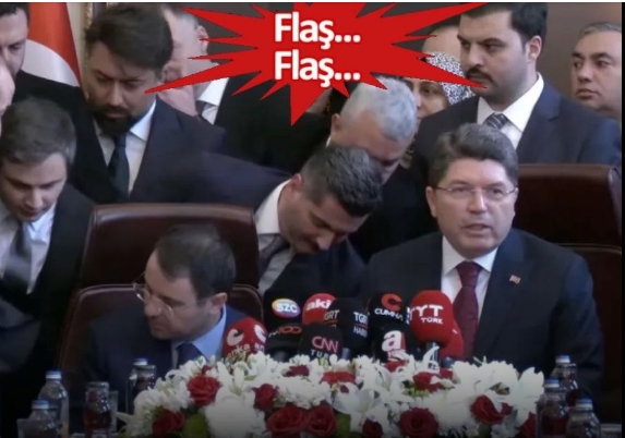 Akın GÜRLEK’e devir teslim şoku