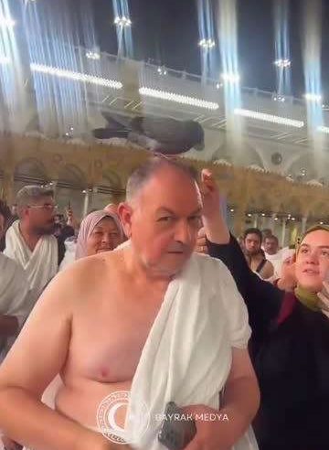 Umrede şaşkına uğratan görüntüler