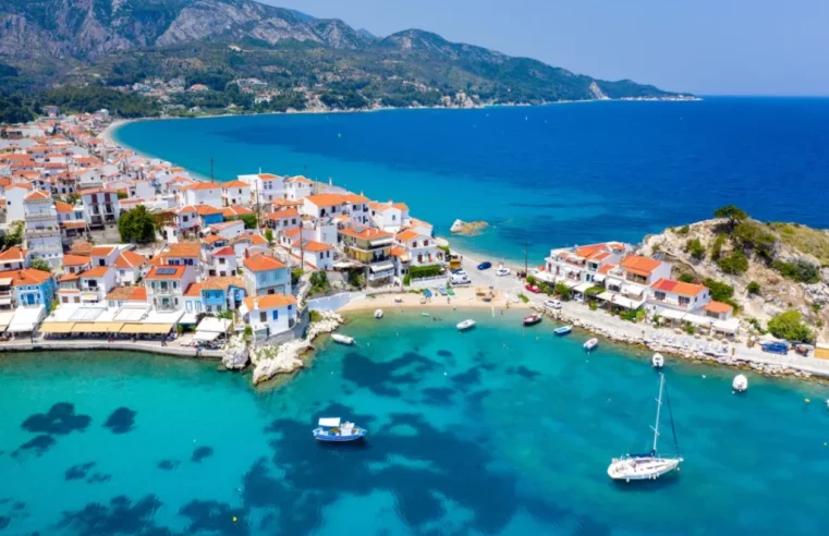 Yunan Bakan Türkiye’yi